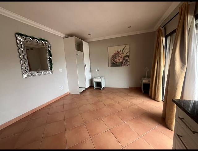 7 BEDROOM HOUSE FOR SALE IN BALLITO CENTRAL